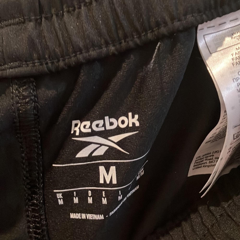 FINAL MARKDOWN Reebok slacks medium nwt - Picture 4 of 7